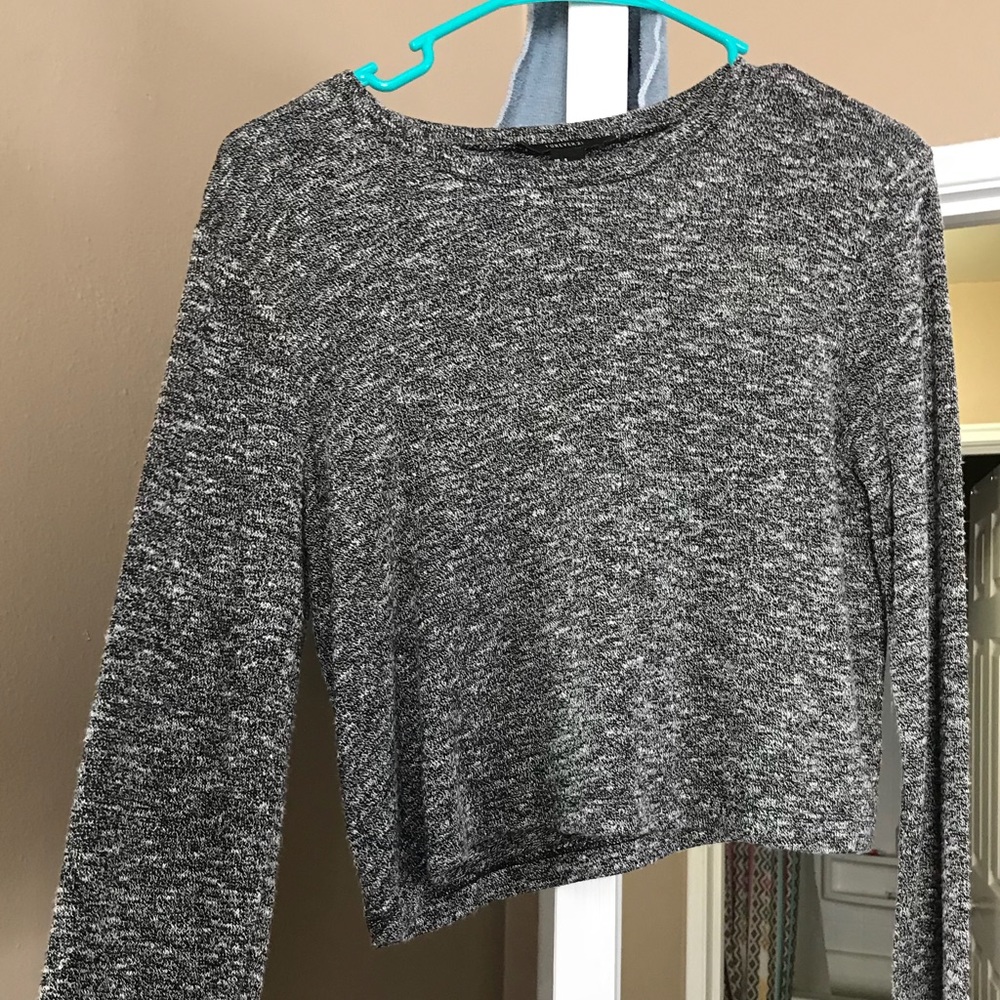 Grey sweater crop too